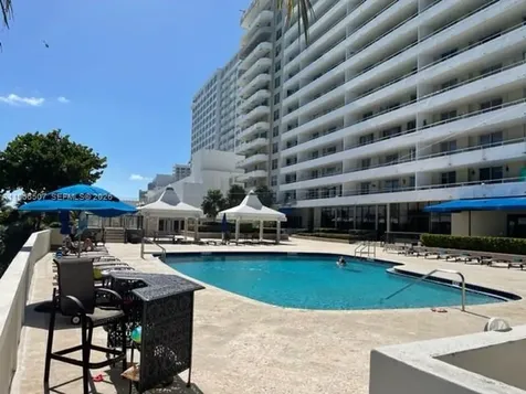 5555 Collins Avenue Miami Beach FL 33140