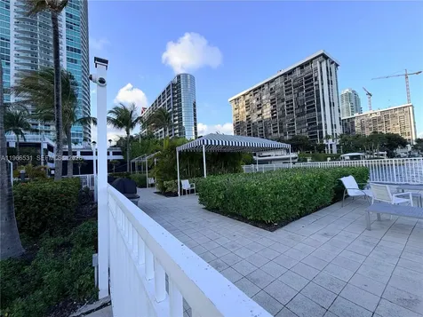 2101 Brickell Avenue Miami FL 33129