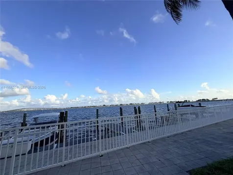 2101 Brickell Avenue Miami FL 33129