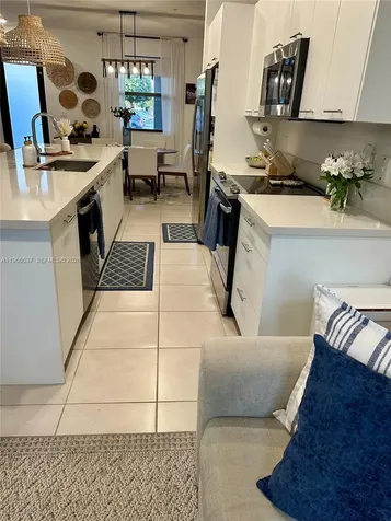10407 NW 82nd Street Doral FL 33178