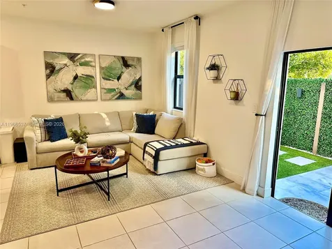 10407 NW 82nd Street Doral FL 33178