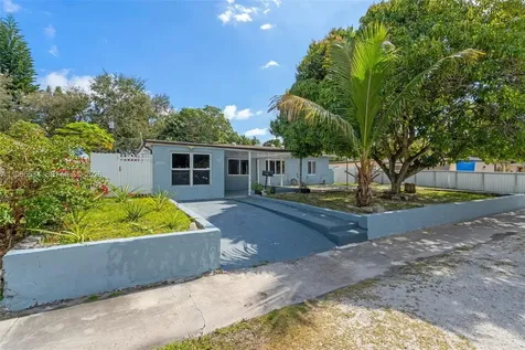 15021 NE 11th Avenue Miami FL 33161