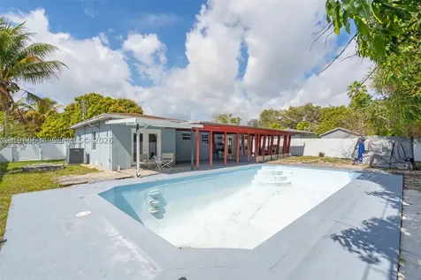 15021 NE 11th Avenue Miami FL 33161