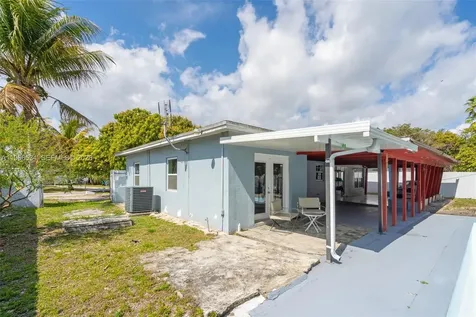 15021 NE 11th Avenue Miami FL 33161