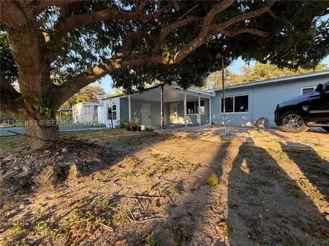 15021 NE 11th Avenue Miami FL 33161