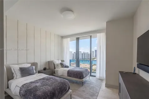 19575 Collins Avenue Sunny Isles Beach FL 33160