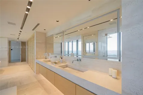 19575 Collins Avenue Sunny Isles Beach FL 33160