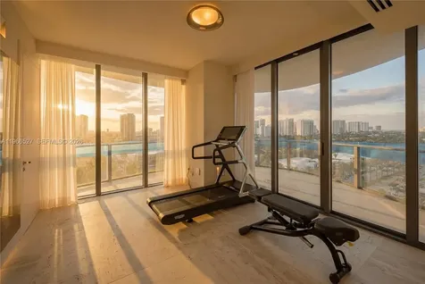 19575 Collins Avenue Sunny Isles Beach FL 33160