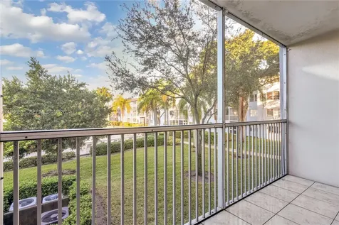 650 SW 124th Terrace Pembroke Pines FL 33027