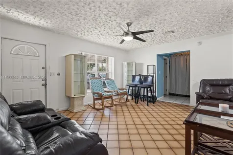 1271 NE 211th Street Miami FL 33179