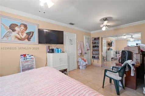 1271 NE 211th Street Miami FL 33179