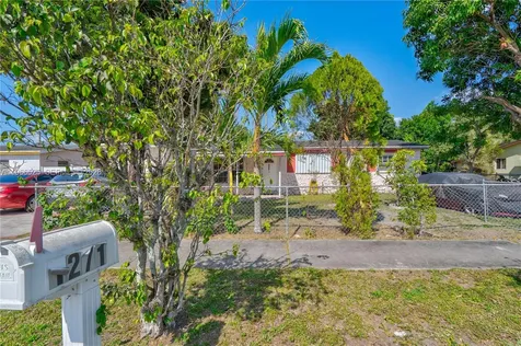 1271 NE 211th Street Miami FL 33179