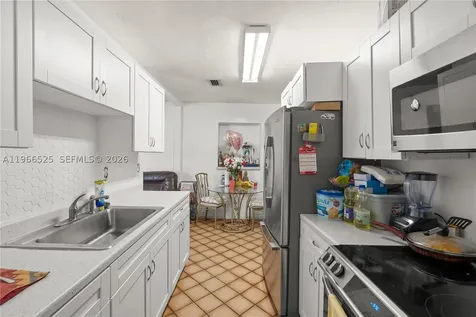 1271 NE 211th Street Miami FL 33179