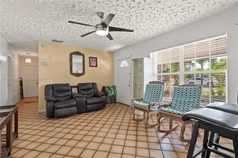 1271 NE 211th Street Miami FL 33179