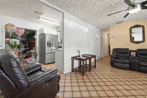 1271 NE 211th Street Miami FL 33179