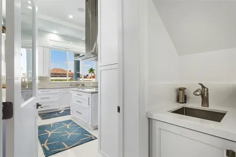 1070 Dana Court Marco Island FL 34145