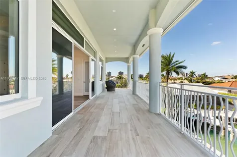 1070 Dana Court Marco Island FL 34145