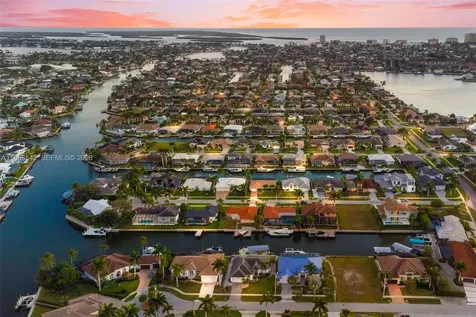 1070 Dana Court Marco Island FL 34145