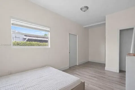 65 NW 118th Street Miami FL 33168