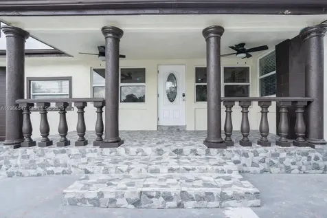 65 NW 118th Street Miami FL 33168