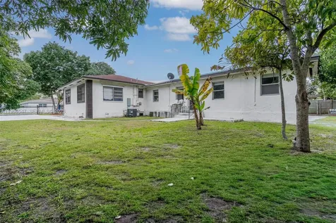 65 NW 118th Street Miami FL 33168