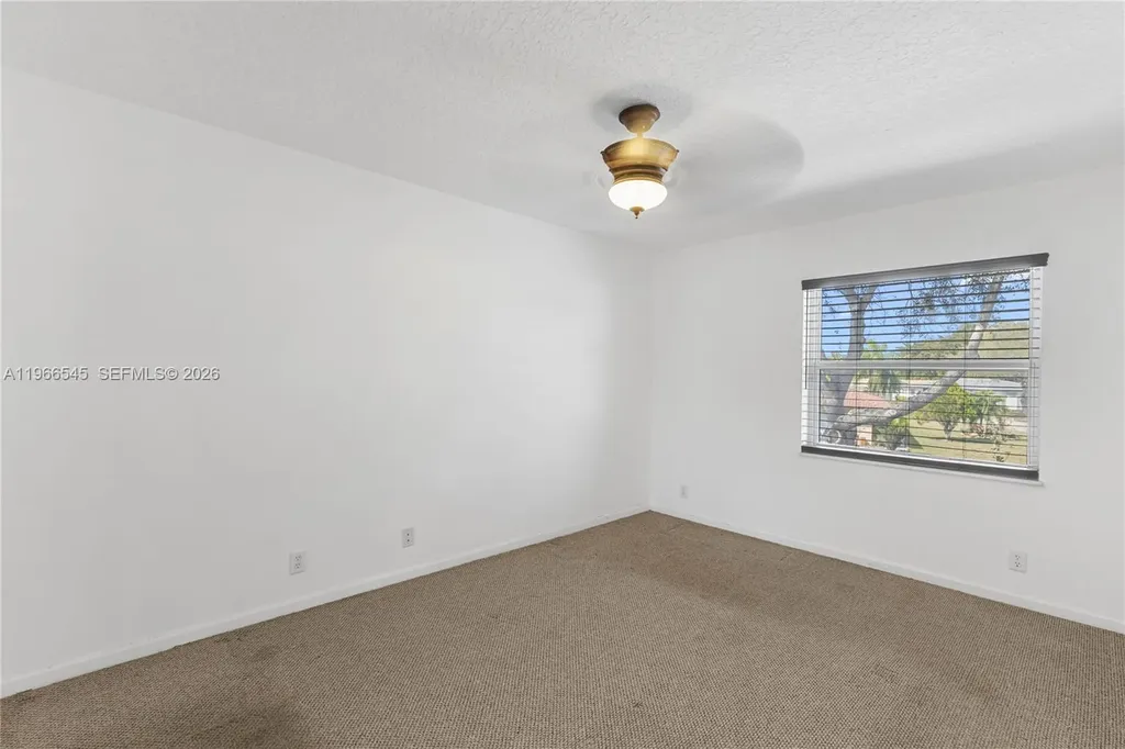 11069 Glenwood Drive Coral Springs FL 33065