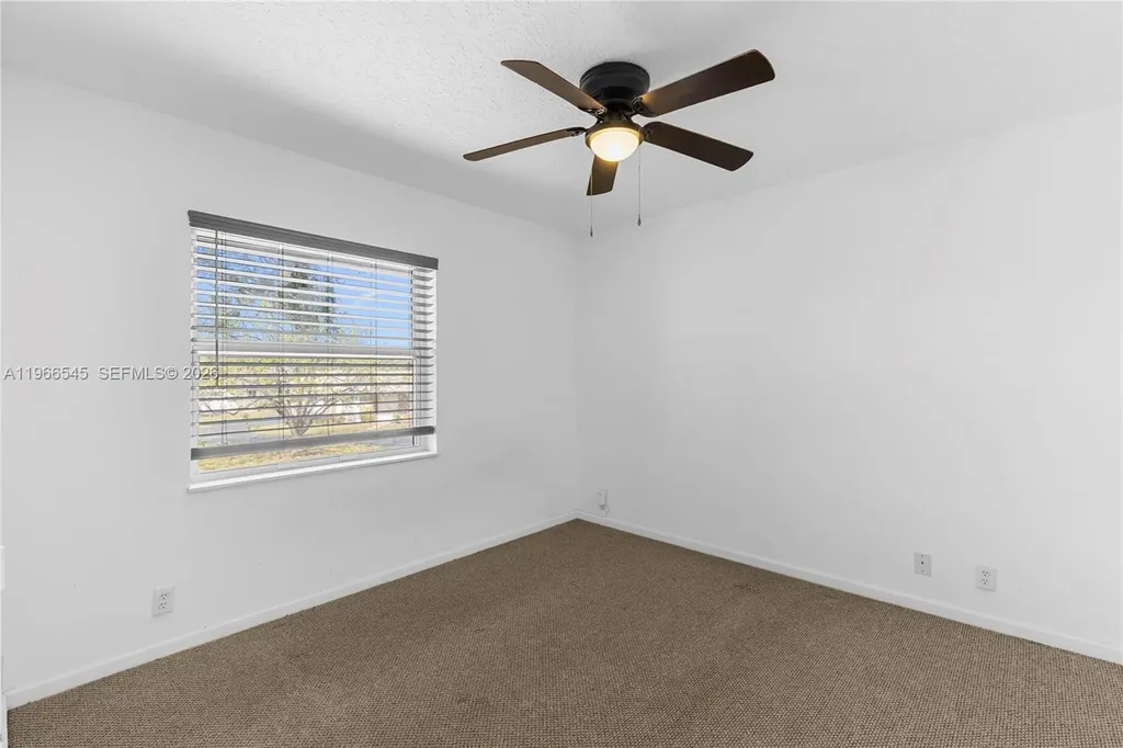 11069 Glenwood Drive Coral Springs FL 33065