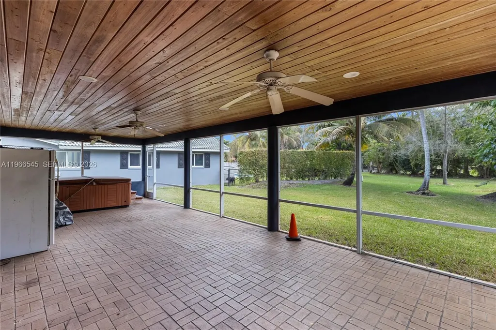 11069 Glenwood Drive Coral Springs FL 33065