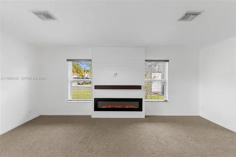 11069 Glenwood Drive Coral Springs FL 33065