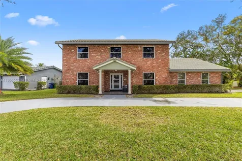 11069 Glenwood Drive Coral Springs FL 33065