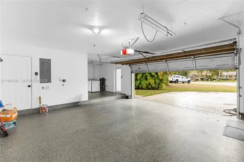 11069 Glenwood Drive Coral Springs FL 33065
