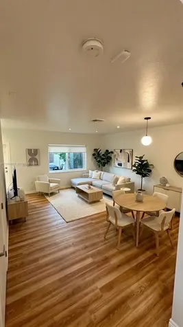 3063 Center Street Miami FL 33133