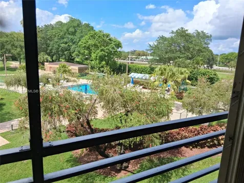 1300 St Charles Place Pembroke Pines FL 33026