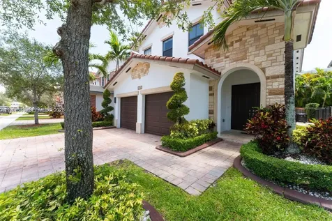 10560 NW 69 Terrace Doral FL 33178