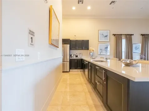 10560 NW 69 Terrace Doral FL 33178