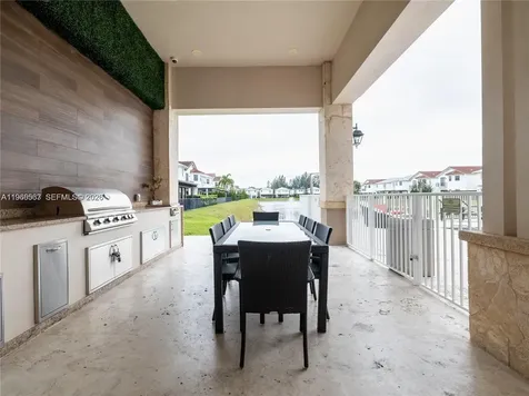 10560 NW 69 Terrace Doral FL 33178