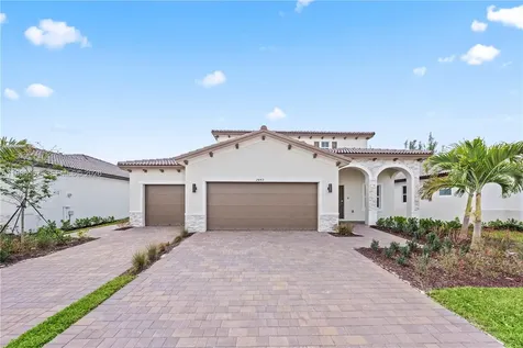 2442 SE 30th Street Homestead FL 33035