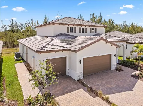 2442 SE 30th Street Homestead FL 33035