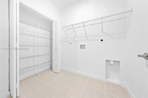 2442 SE 30th Street Homestead FL 33035