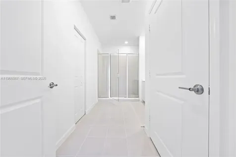 2442 SE 30th Street Homestead FL 33035