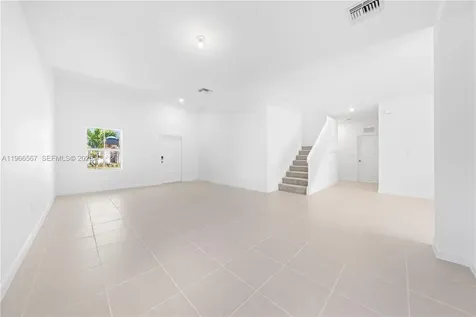 2442 SE 30th Street Homestead FL 33035