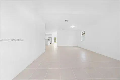 2442 SE 30th Street Homestead FL 33035