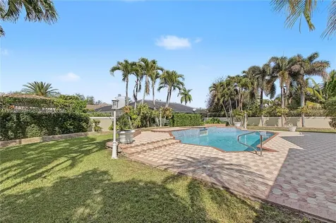 8305 NW 157th Terrace Miami Lakes FL 33016