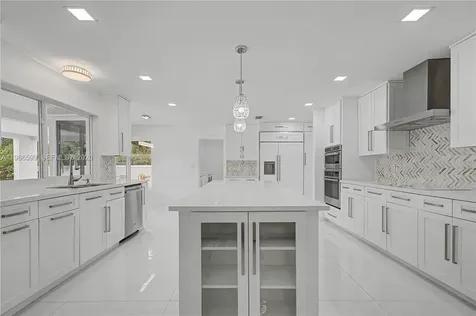 8305 NW 157th Terrace Miami Lakes FL 33016