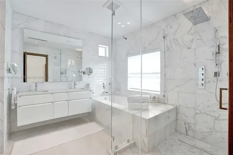 20824 NE 37th Avenue Aventura FL 33180