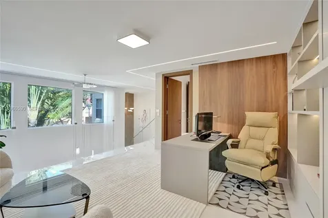 20824 NE 37th Avenue Aventura FL 33180