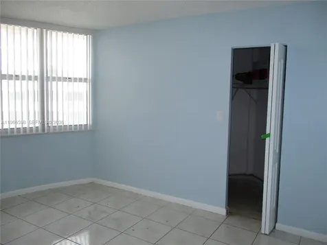 1825 S Ocean Drive Hallandale Beach FL 33009