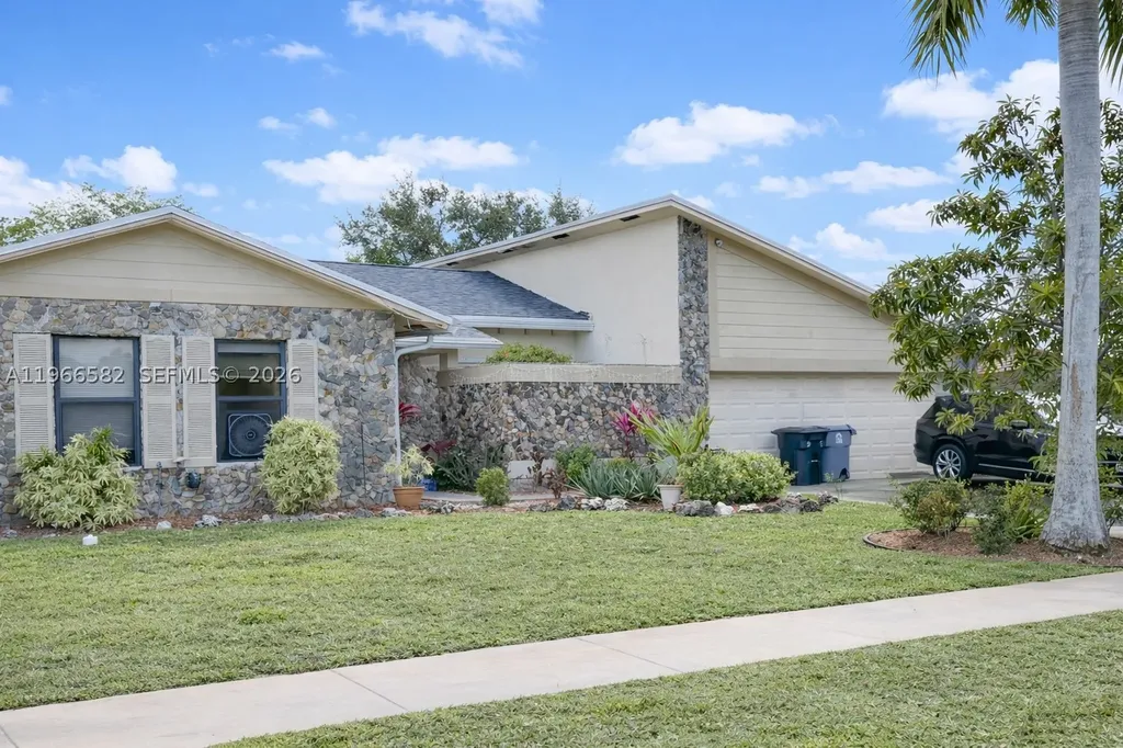 20888 Sugarloaf Lane Boca Raton FL 33428