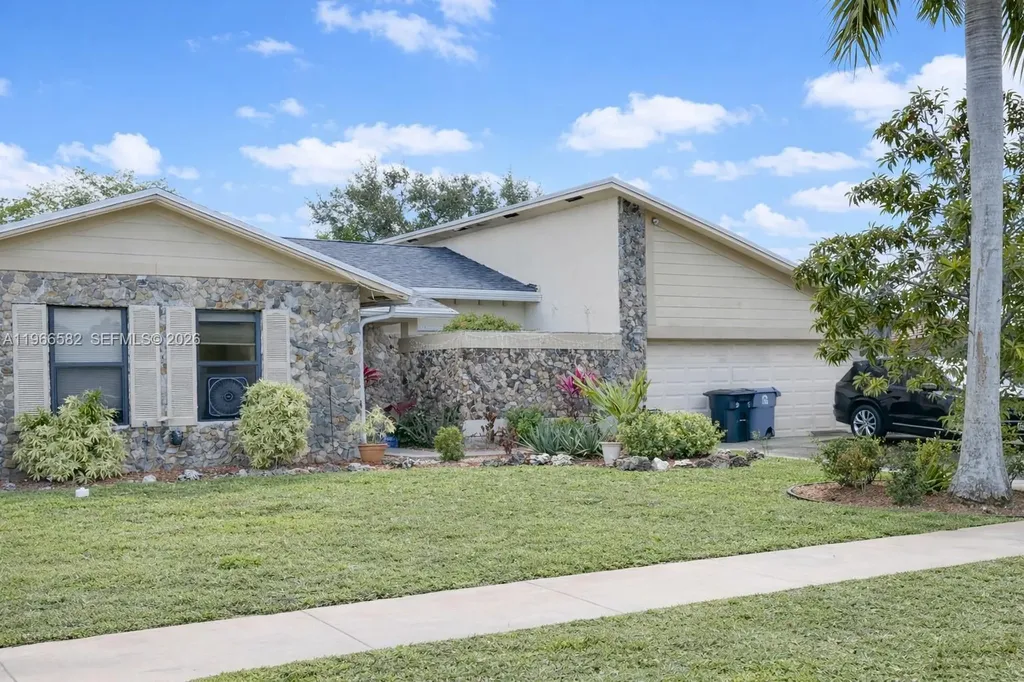 20888 Sugarloaf Lane Boca Raton FL 33428