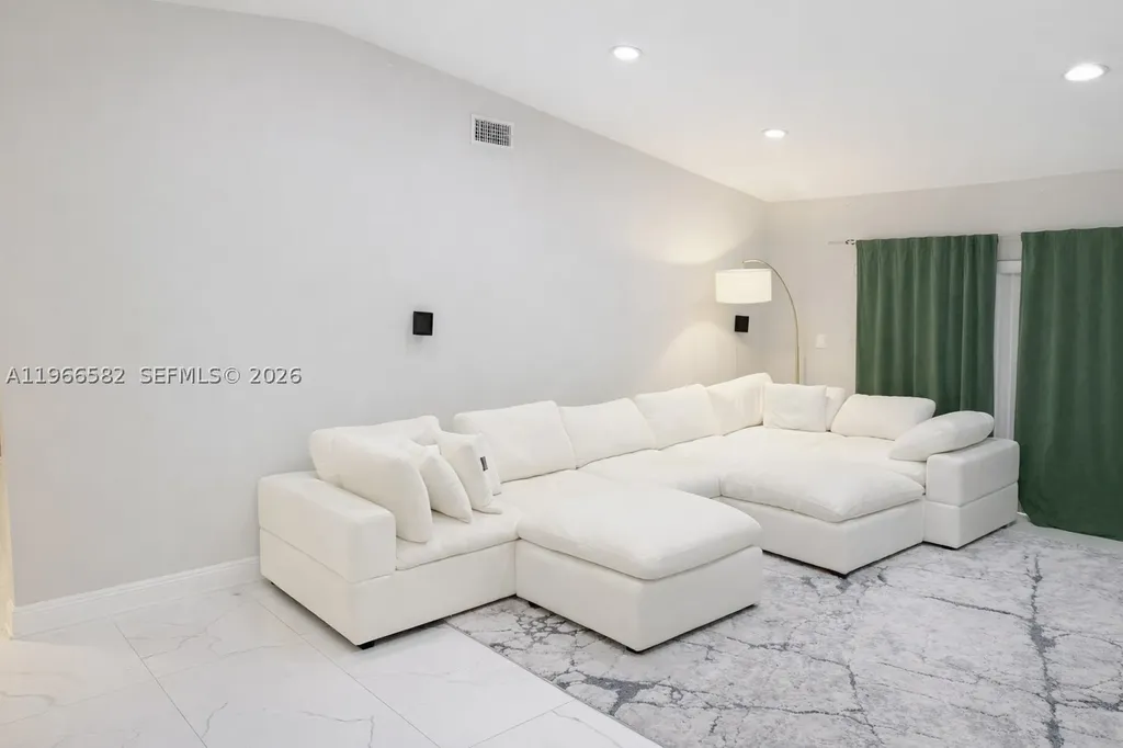 20888 Sugarloaf Lane Boca Raton FL 33428